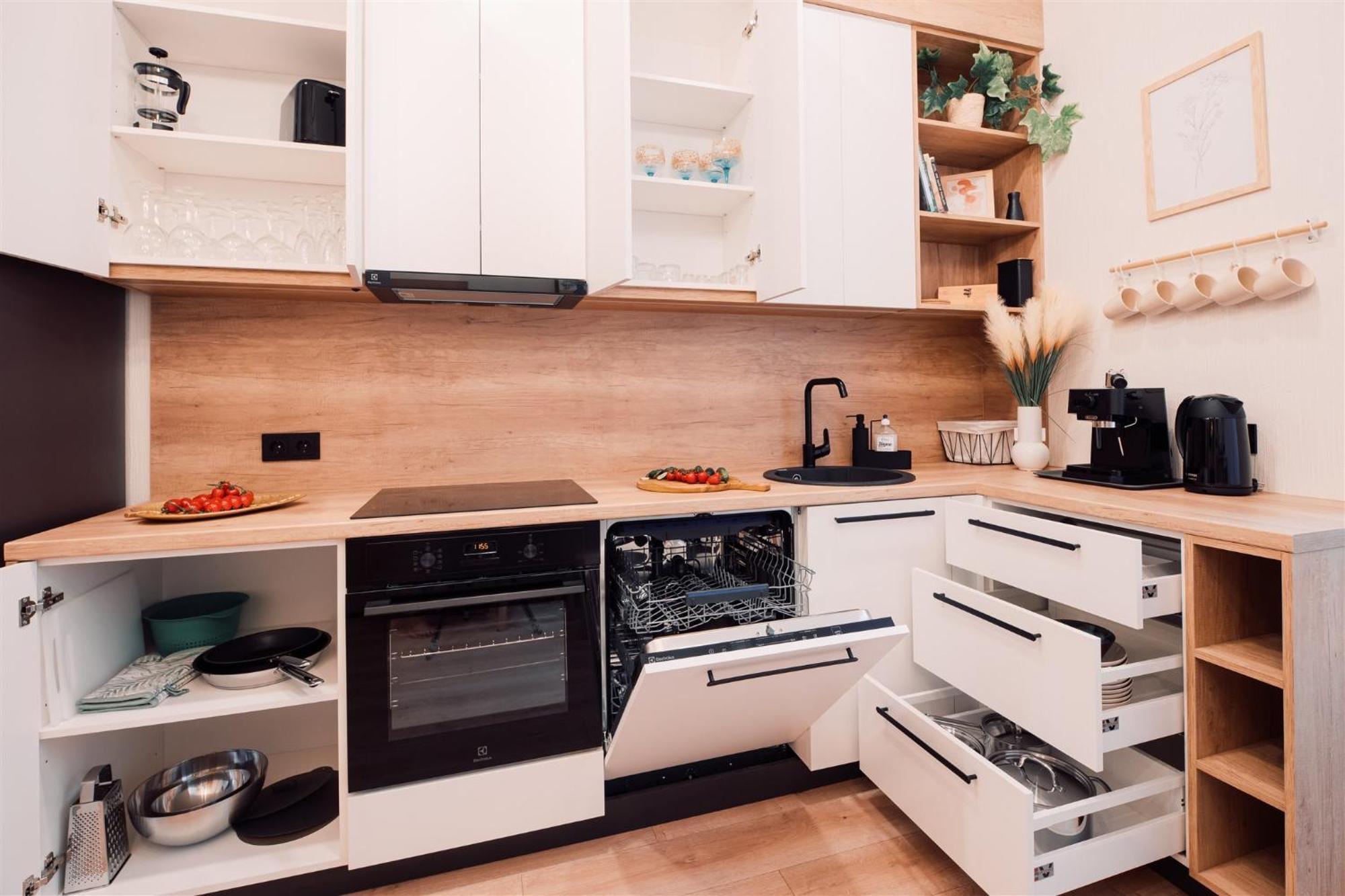 Harmony Apartment/9 Guests/ 4 Bedroom / Old Town Riga